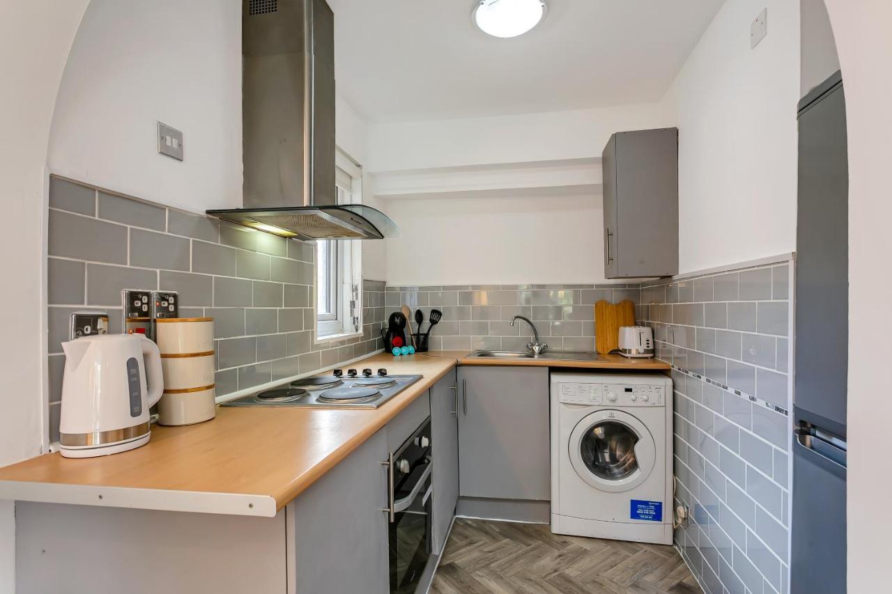 Aryas Apartments London Edgware Kültér fotó