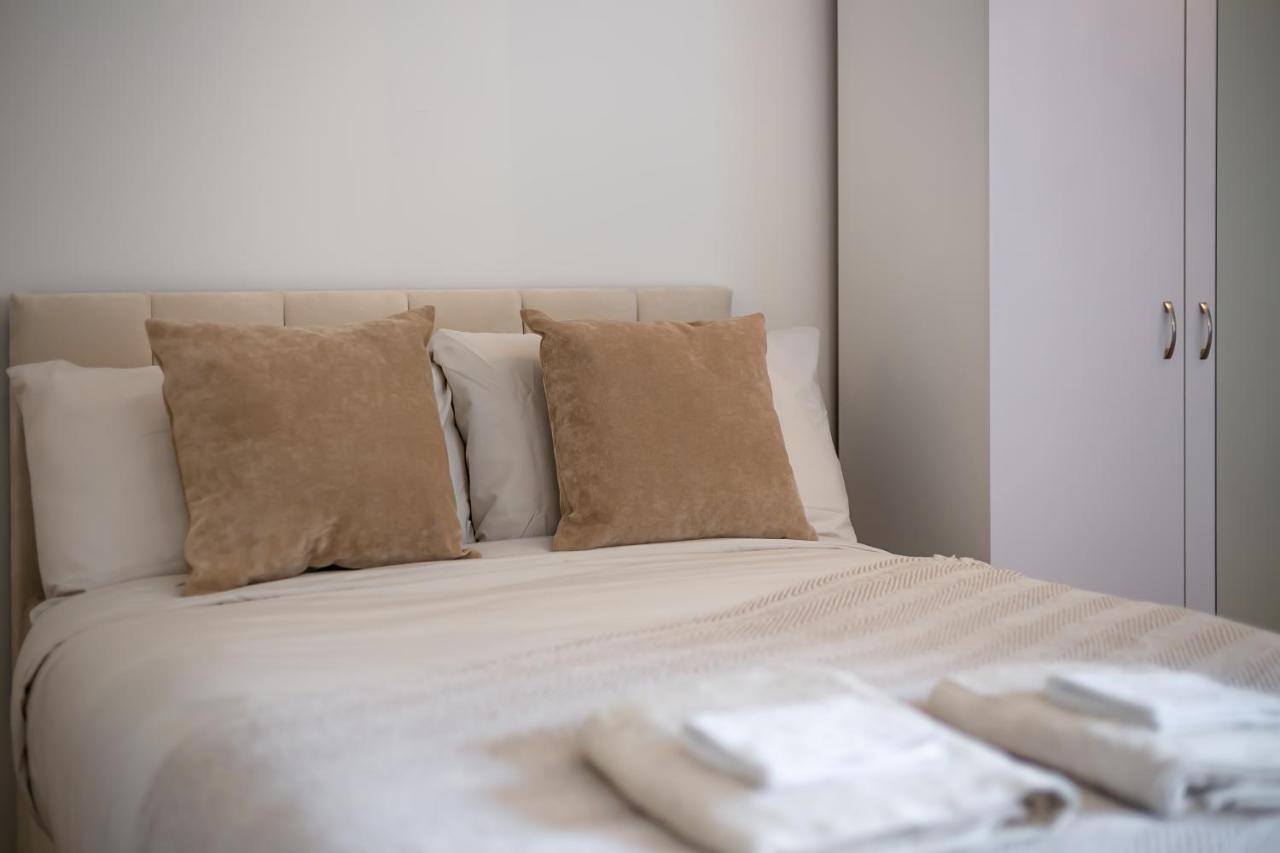 Aryas Apartments London Edgware Kültér fotó