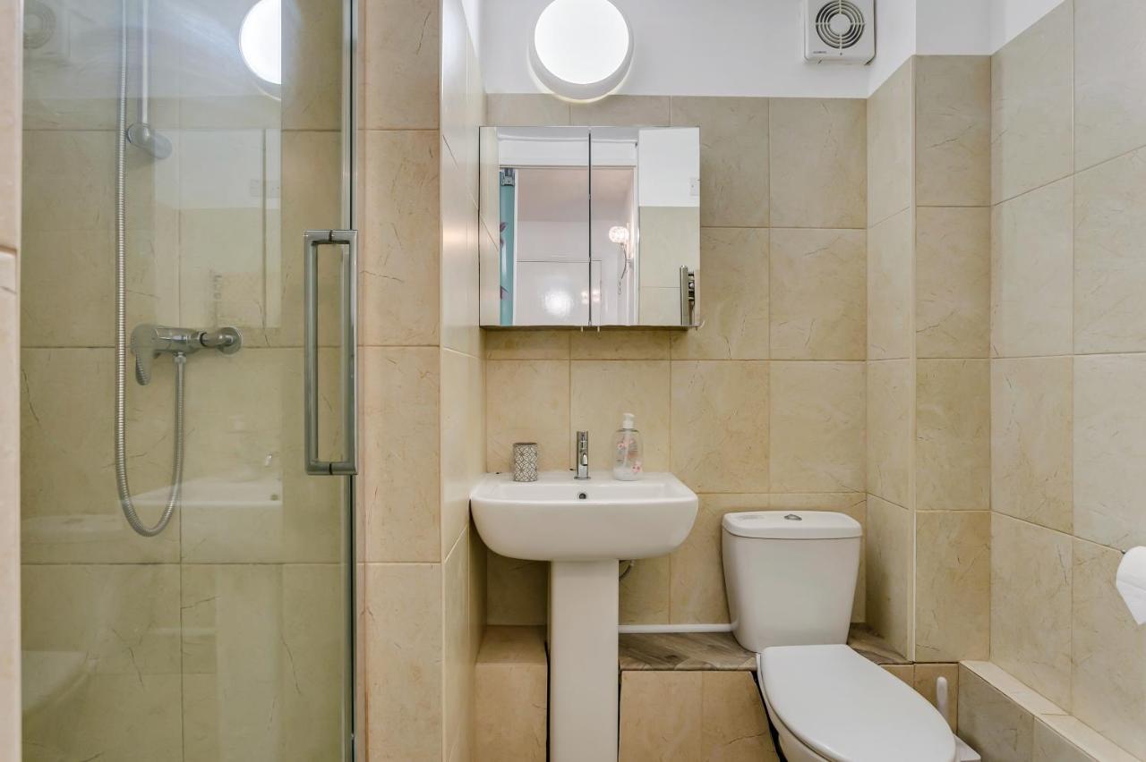 Aryas Apartments London Edgware Kültér fotó